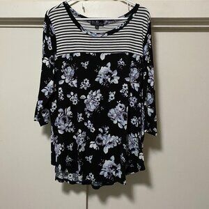 Signature 1 Studio, 3/4 length sleeve, black, white & gray tunic, size 1X